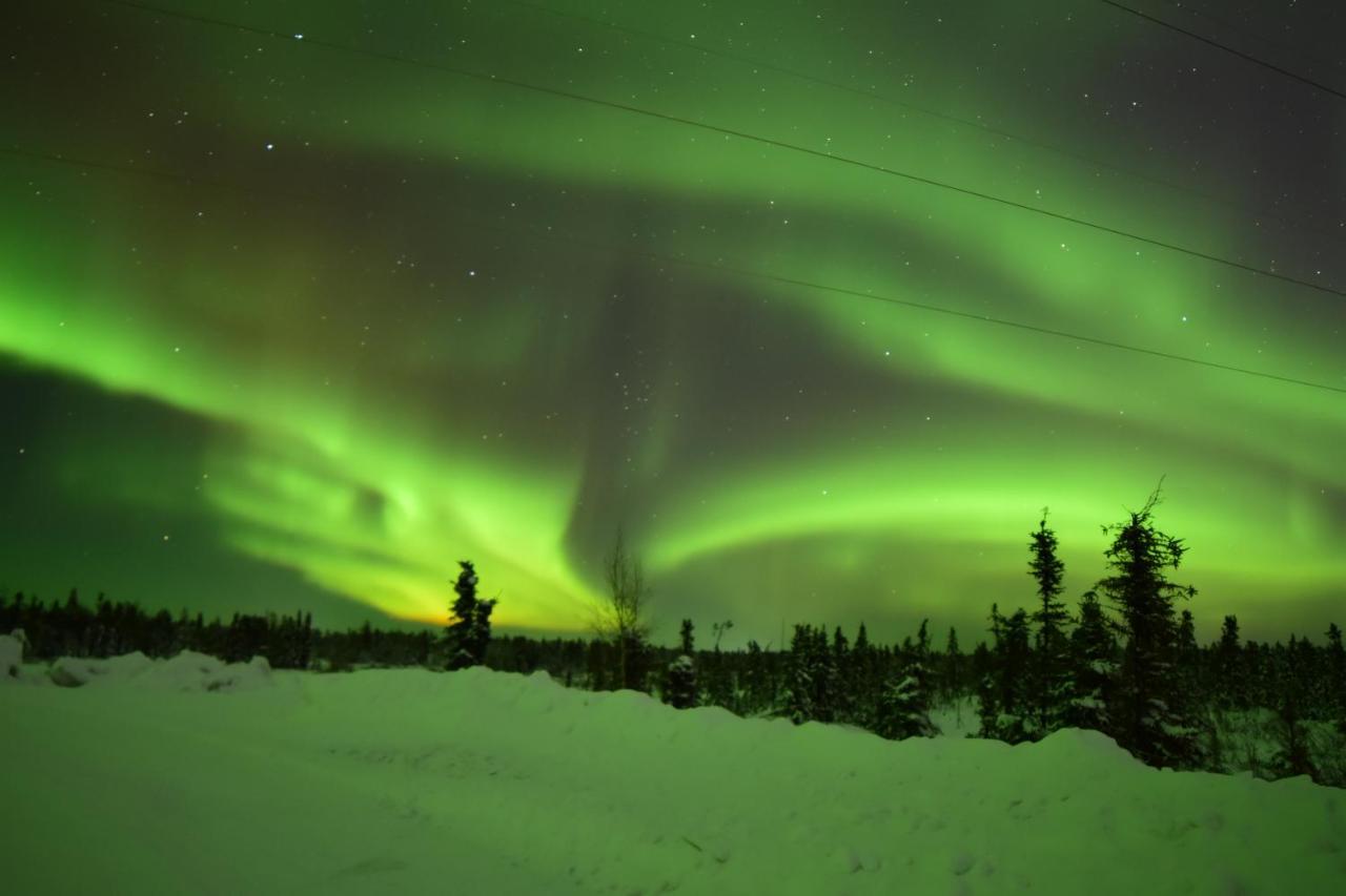 Aurora Deluxe Guest House Yellowknife Exteriör bild